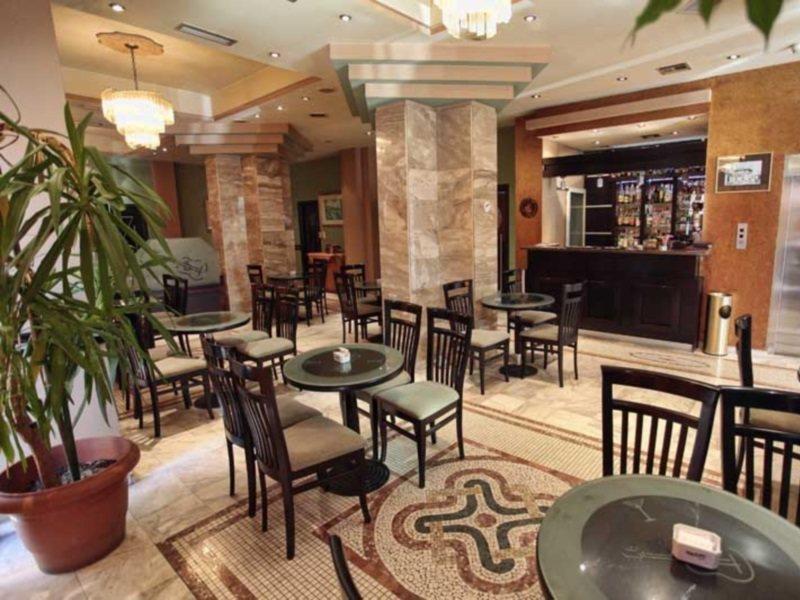 Hotel Regency كورتشي المظهر الخارجي الصورة